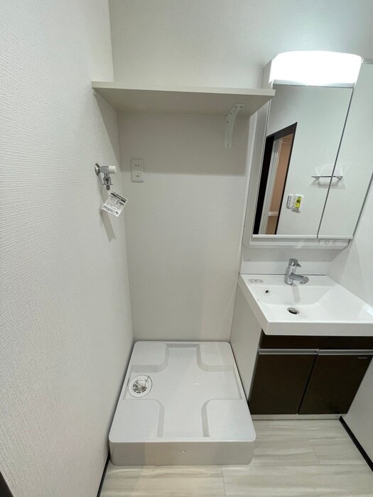 物件内観写真12　(洗濯機置場)