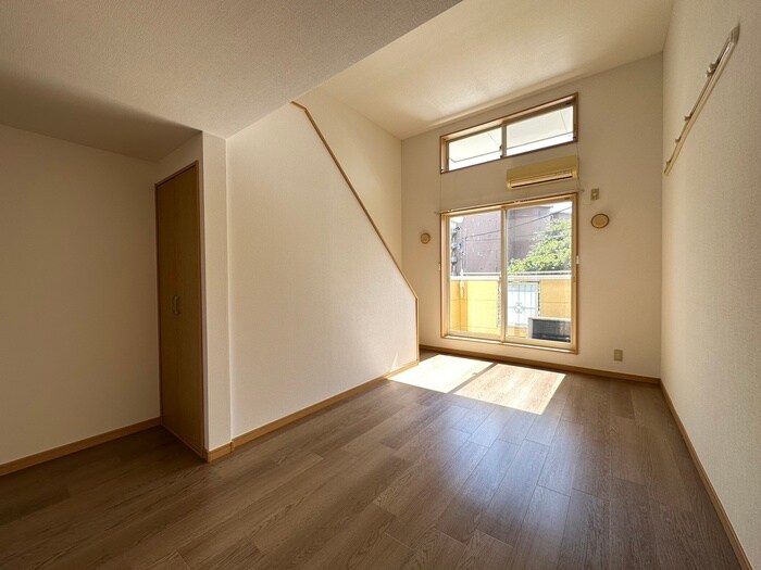 物件内観写真7　(居室)