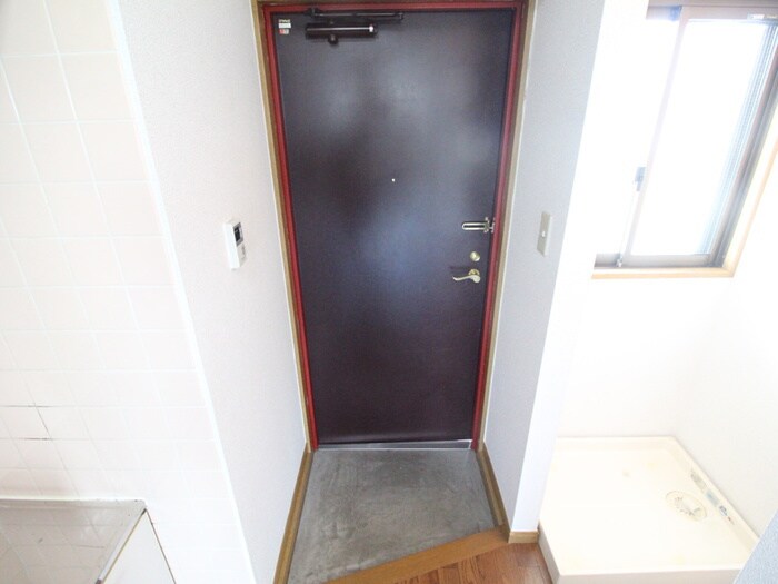 物件内観写真22　(玄関)