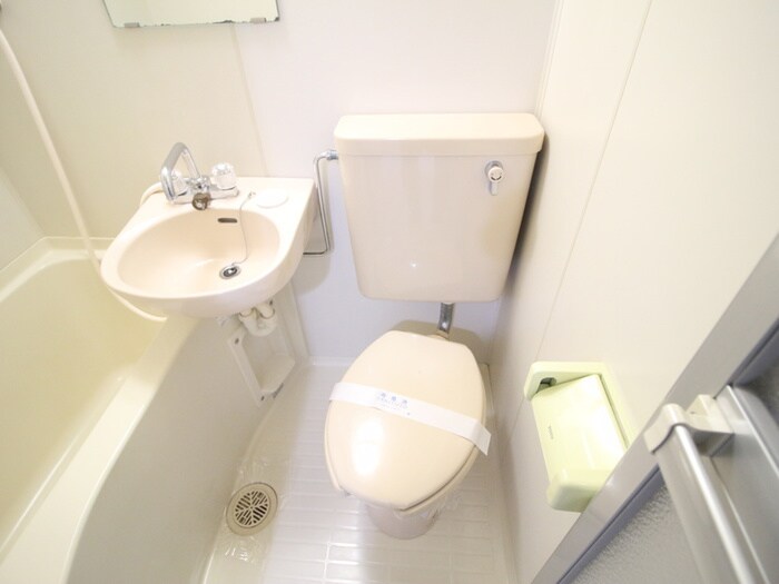 物件内観写真12　(トイレ)