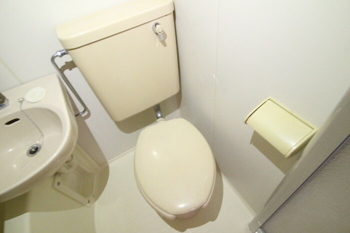 物件内観写真12　(トイレ)