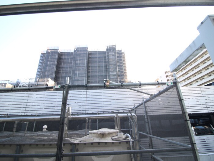 物件内観写真16　(室内からの展望)