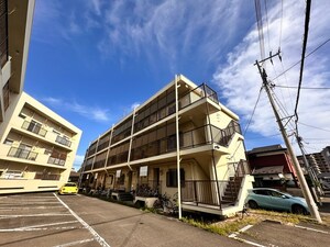 シャトウ福沢2号館外観写真