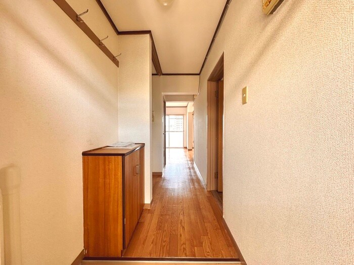 物件内観写真17　(廊下)