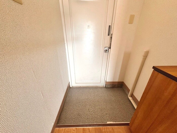 物件内観写真19　(玄関)