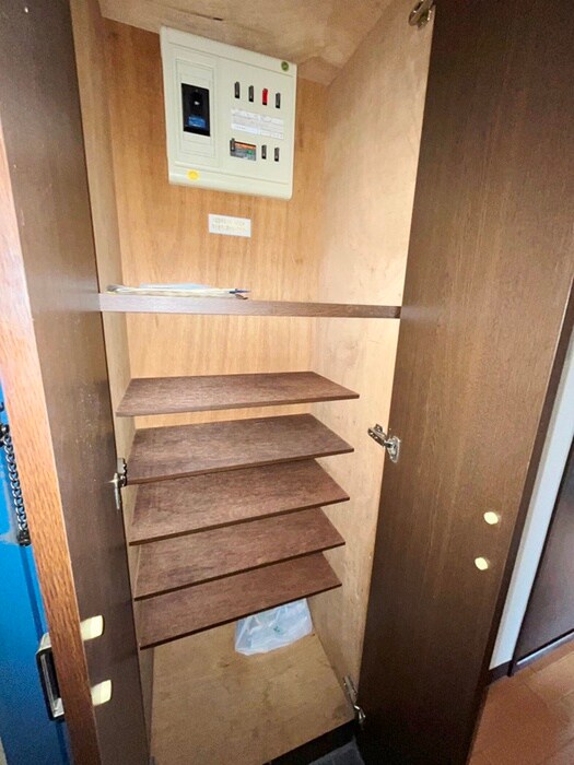 物件内観写真16　(靴箱)