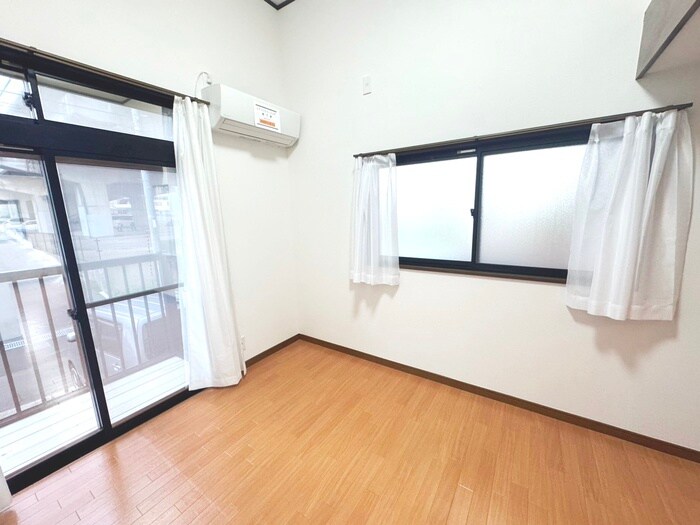 物件内観写真7　(居室)