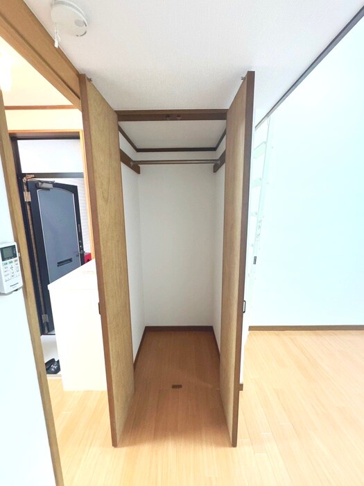 物件内観写真16　(収納)