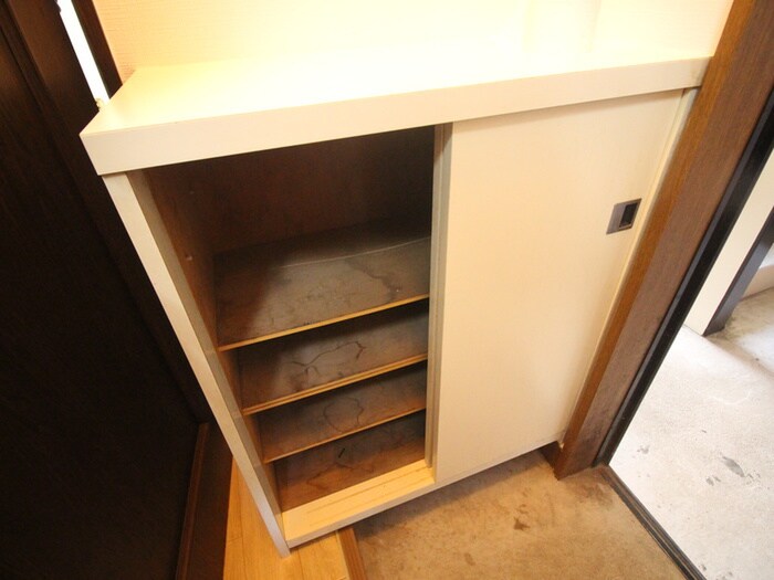 物件内観写真16　(靴箱)