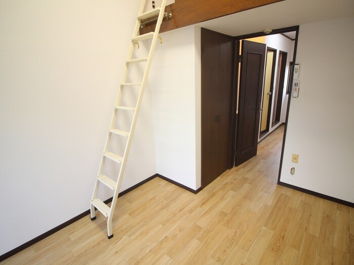 物件内観写真19　(居室)