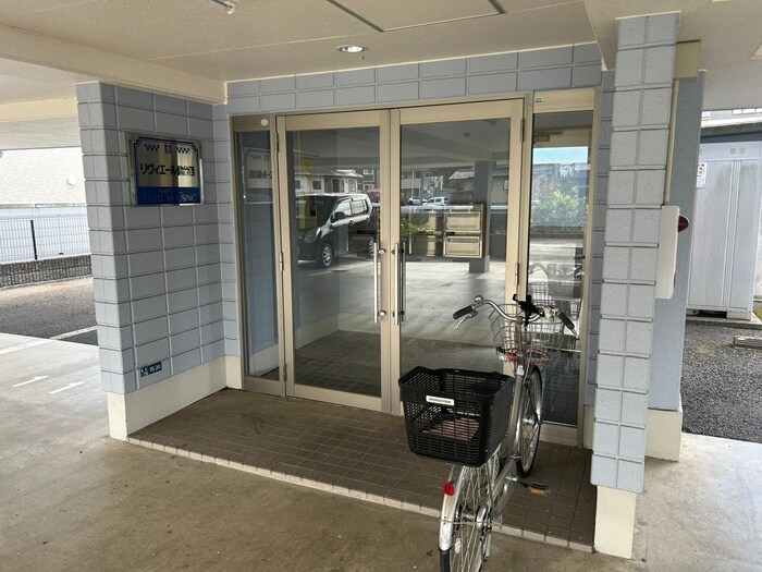 物件外観写真5　(駐輪場)