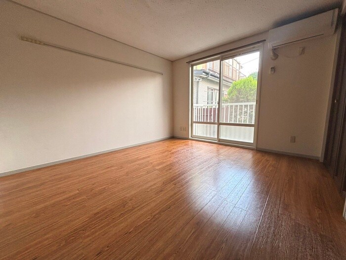 物件内観写真10　(居室)