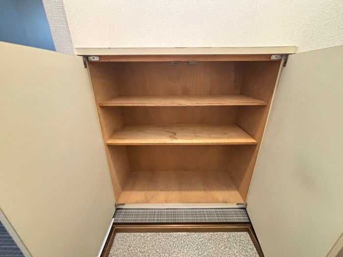 物件内観写真18　(靴箱)