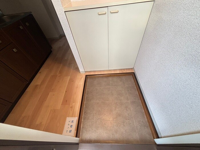 物件内観写真20　(玄関)