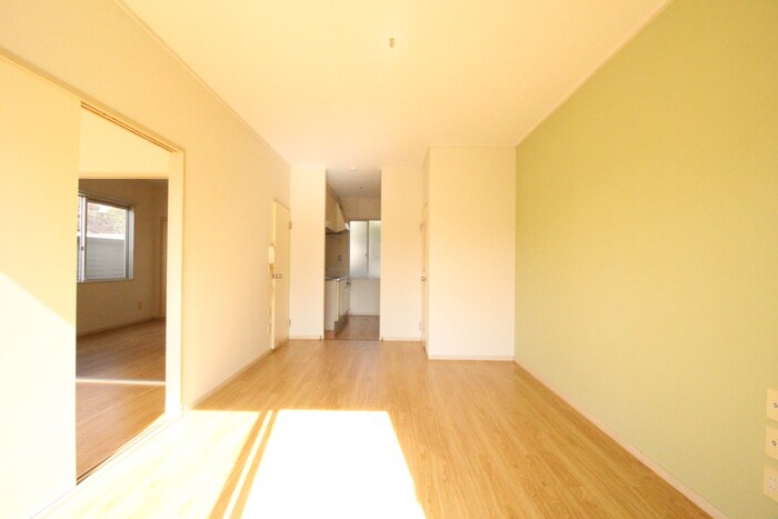 物件内観写真8　(居室)