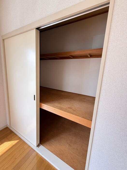 物件内観写真13　(収納)