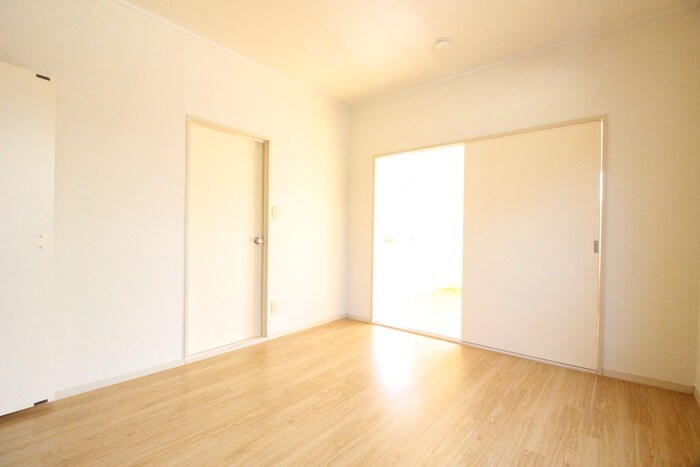 物件内観写真18　(居室)