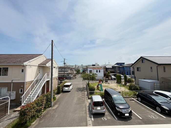 物件内観写真18　(室内からの展望)