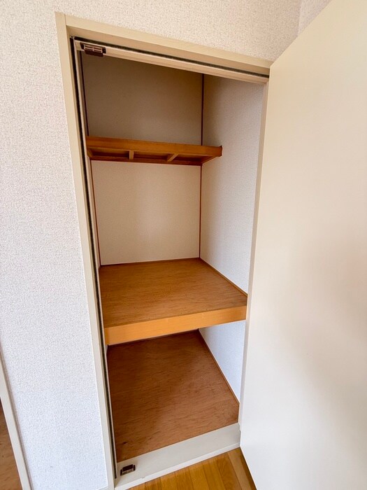 物件内観写真22　(収納)