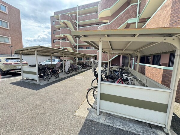 駐輪場