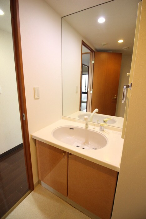 物件内観写真10　(洗面)