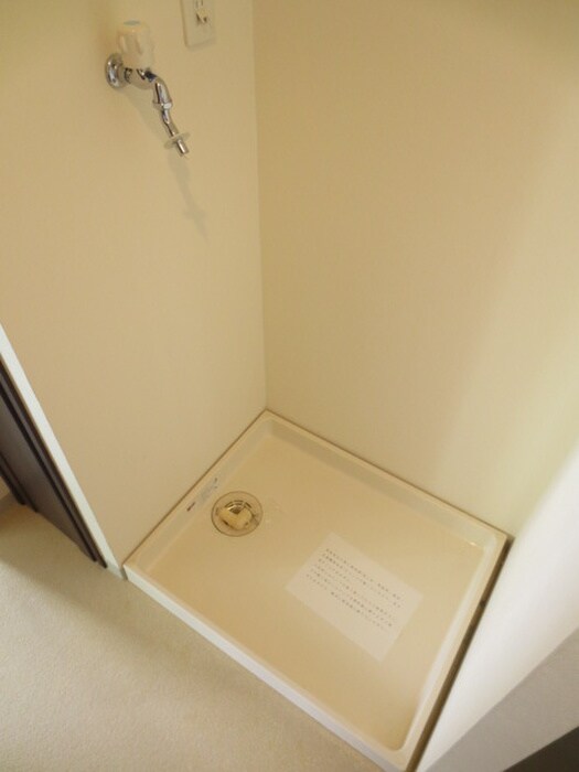 物件内観写真19　(洗濯機置場)