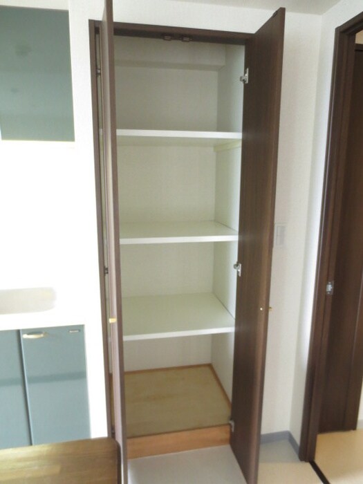 物件内観写真20　(収納)