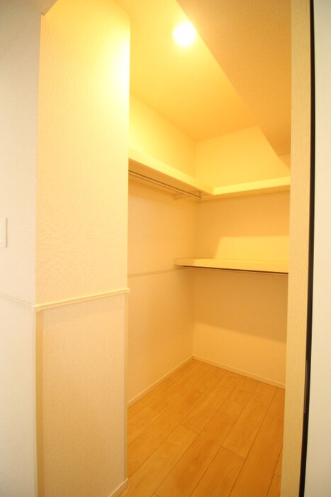 物件内観写真8　(収納)