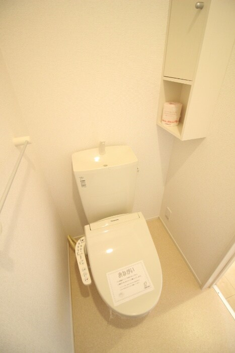 物件内観写真11　(トイレ)