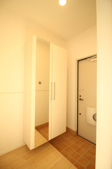 物件内観写真17　(玄関)