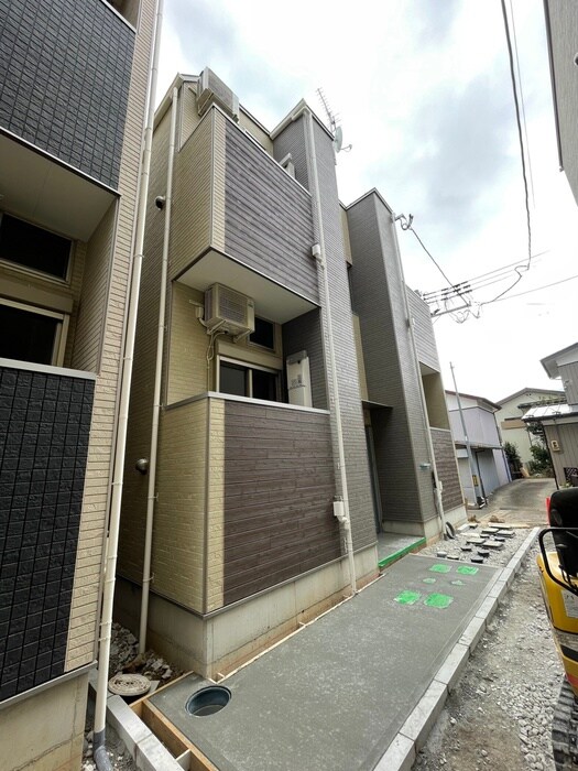 物件外観写真2　(外観写真)