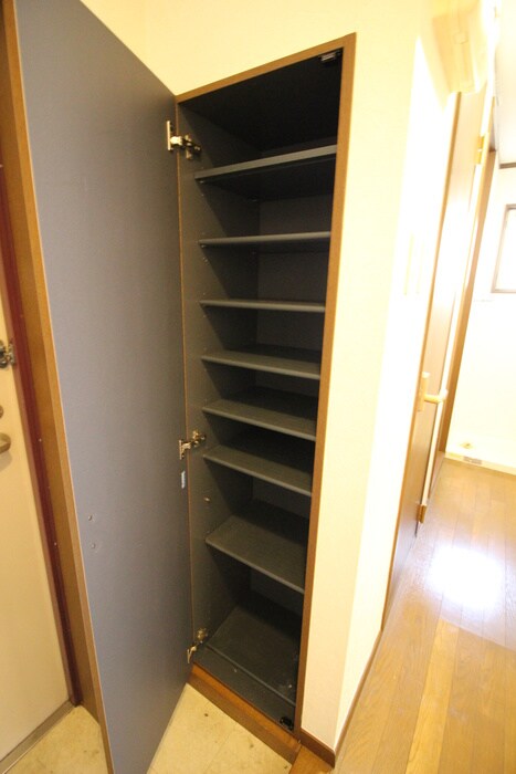 物件内観写真16　(靴箱)