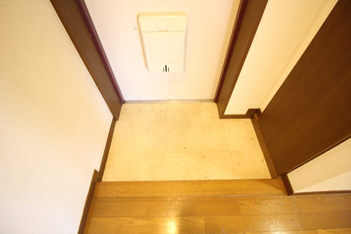 物件内観写真17　(玄関)