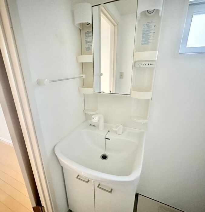 物件内観写真12　(洗面)