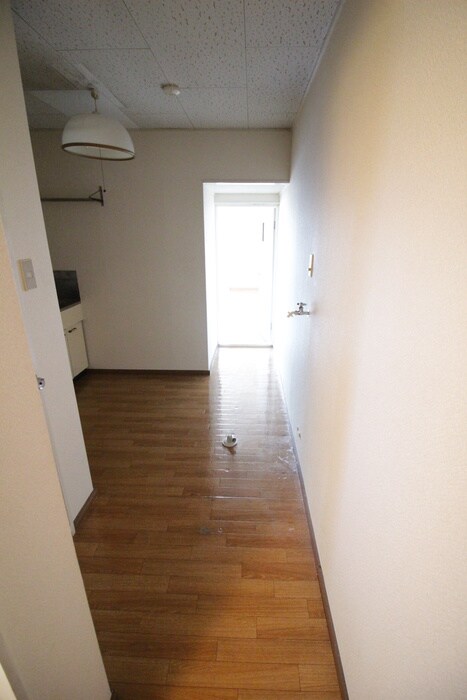 物件内観写真7　(廊下)