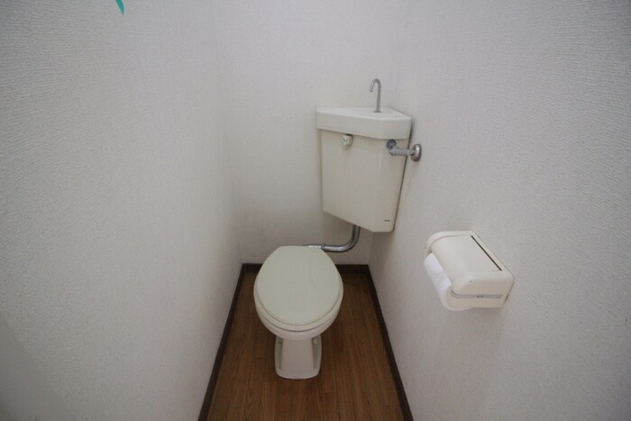 物件内観写真12　(トイレ)