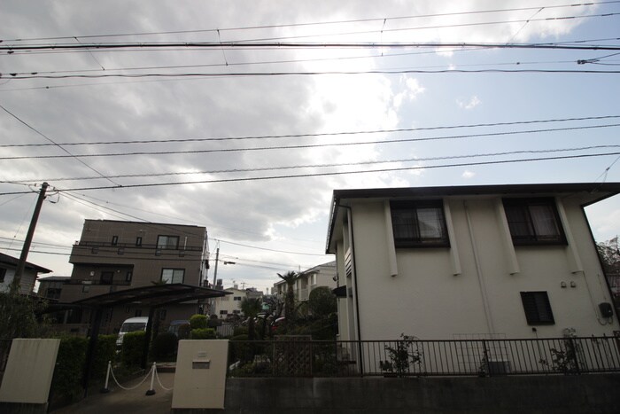 物件内観写真16　(室内からの展望)