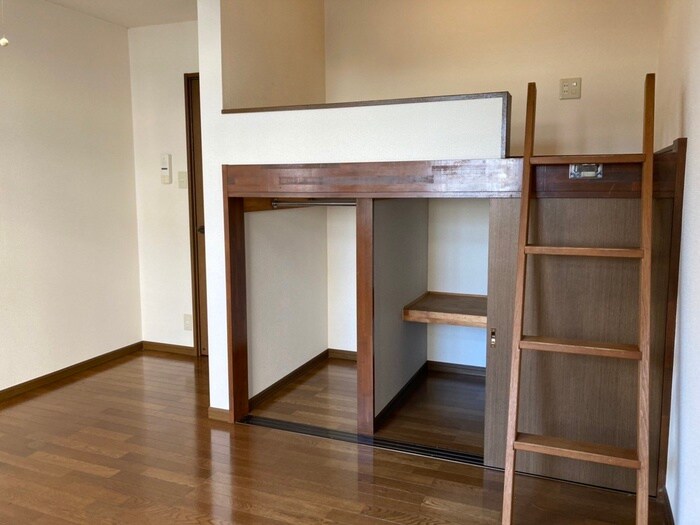 物件内観写真8　(居室)