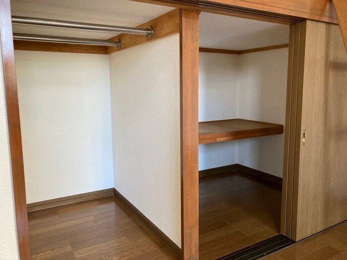 物件内観写真10　(収納)