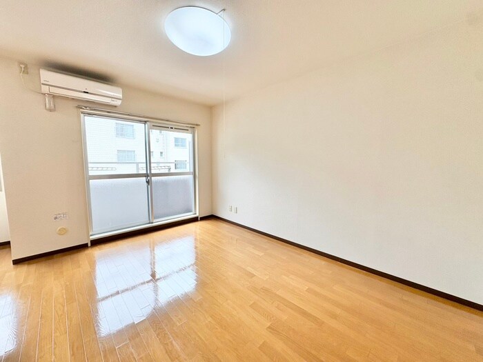 物件内観写真10　(居室)