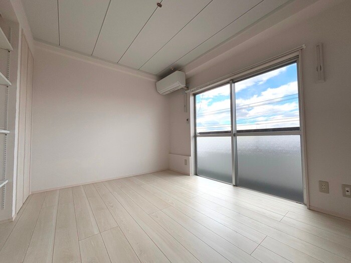 物件内観写真6　(居室)