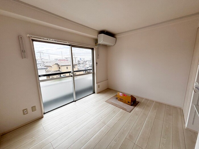 物件内観写真7　(居室)