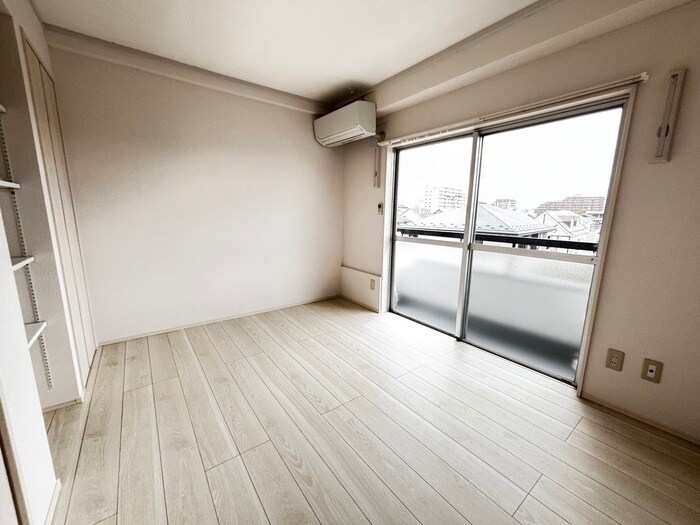 物件内観写真7　(居室)