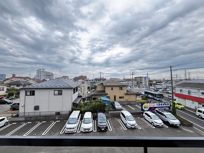 物件内観写真21　(室内からの展望)