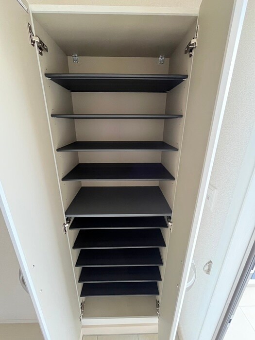 物件内観写真15　(靴箱)