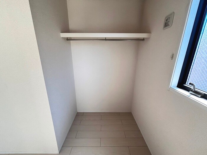 物件内観写真10　(収納)