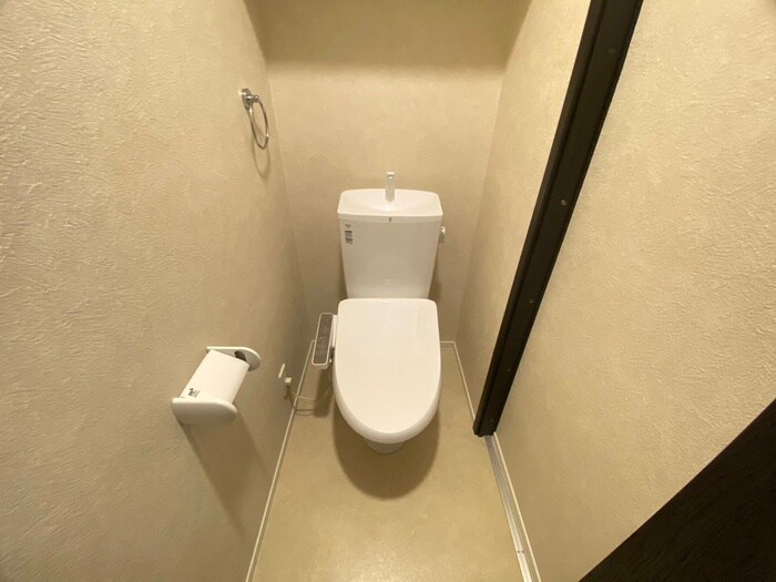 物件内観写真14　(トイレ)