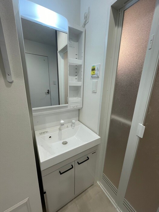 物件内観写真12　(洗面)