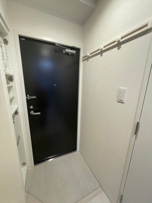 物件内観写真15　(玄関)