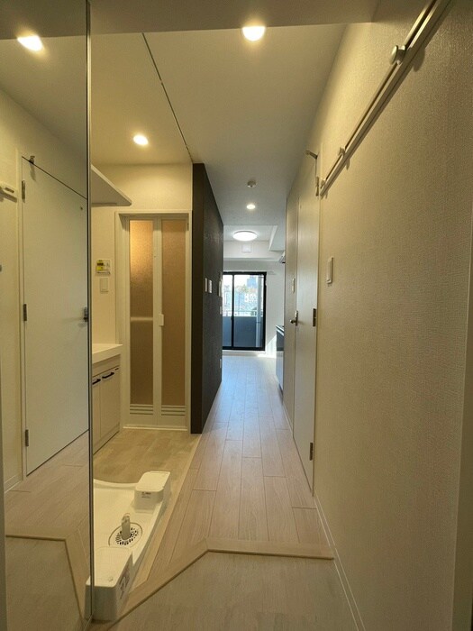 物件内観写真15　(玄関)